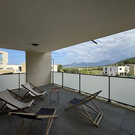 Apartment Dans Avec Piscine *